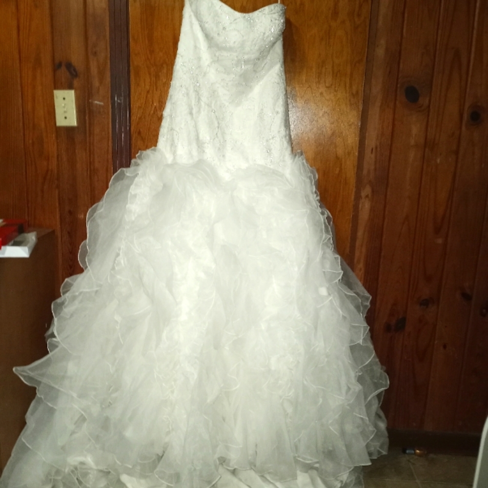 Wedding dress
